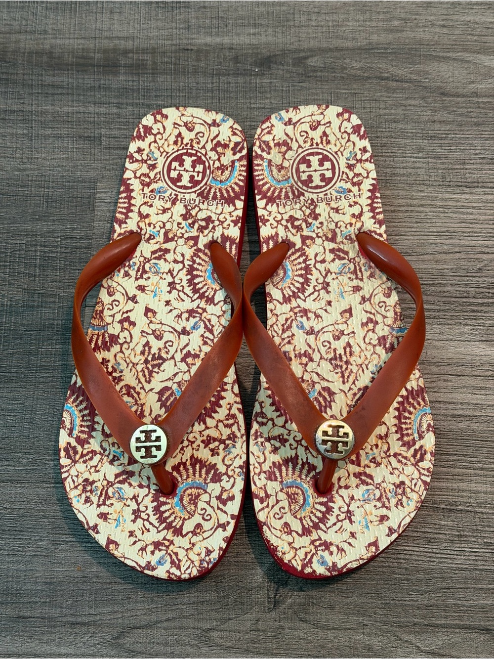 Tory Burch Brown Leather Logo Flip Sandals with Patterned Footbed